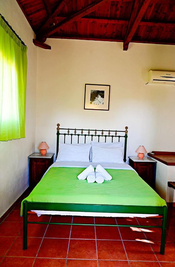 Erato Villa สโกเปลอสทาวน์ ภายนอก รูปภาพ